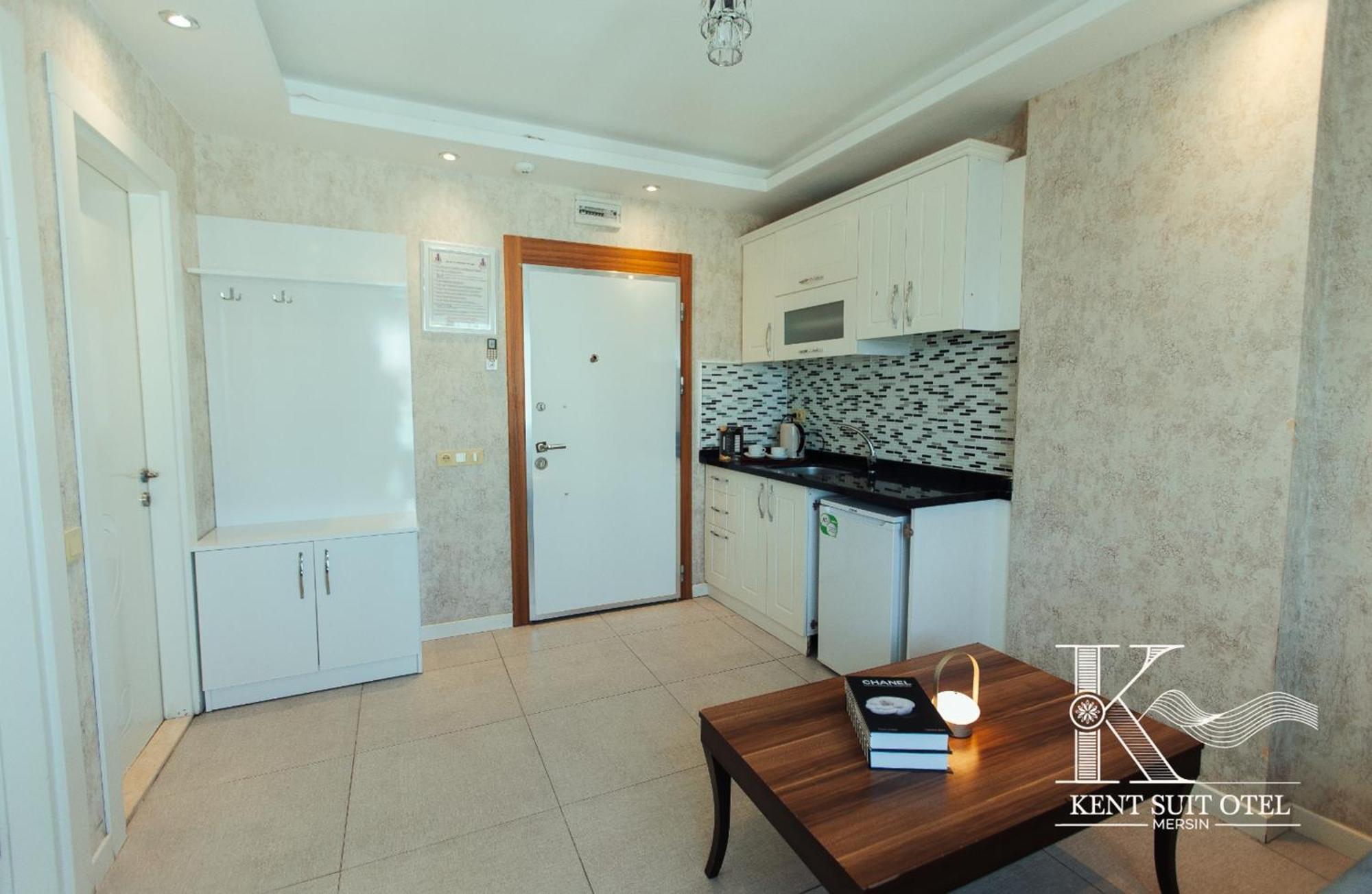 ميزيتلي Mersin Kent Suit Hotel المظهر الخارجي الصورة